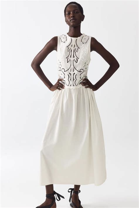 I was convinced this H&M dress was designer—now, it's about to sell out