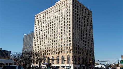 Judge OKs plan that would allow Leland House residents to stay