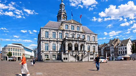 Maastricht historic city centre walking tour Netherlands (4K)