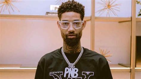 Mia Khalifa Breaks the Internet Again – But This Time, It’s Not What You Think! - Where Is The ...