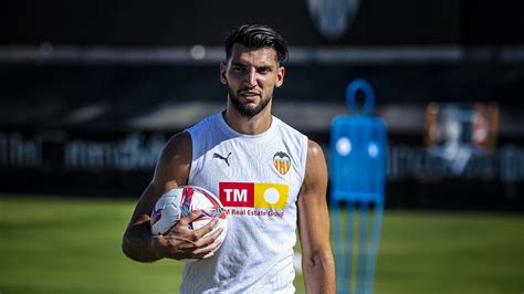 Spanish prosecutors seek 10-year prison sentence for Rafa Mir as legal ...