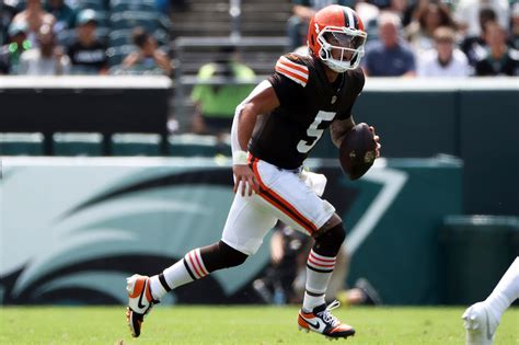 Dillon Gabriel has solid showing aside from 2 turnovers in Browns’ 22 ...