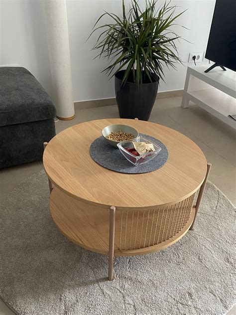 Schöner Wohnzimmertisch In Buche, Rund 70 Cm Durchmesser - Radio-Europa