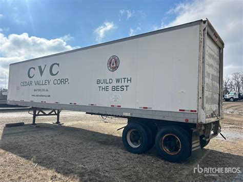 1978 Fruehauf FB8-F2-42 42 ft x 96 in T/A Remolque de furgoneta | Ritchie Bros. Auctioneers