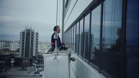 Foo Fighters Explore Everyday Life Through a Window Cleaner’s Journey in 'Window' | LBBOnline