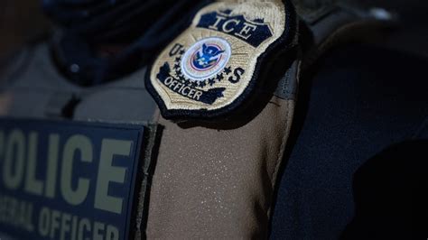 ICE raids Phoenix apartment in human smuggling investigation