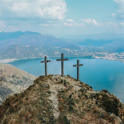 Such poignant words for this Easter as we pray for peace 🙏 ️ Bible Society | Rev Rob Cotton