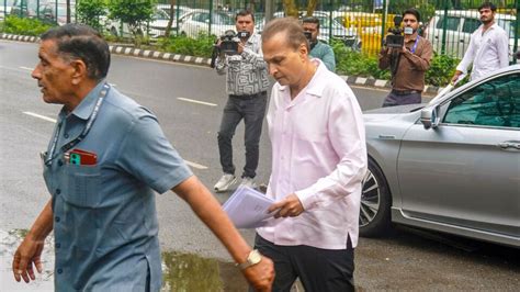 Supreme Court unhappy over CBI, ED reluctance against Anil Ambani firms ...