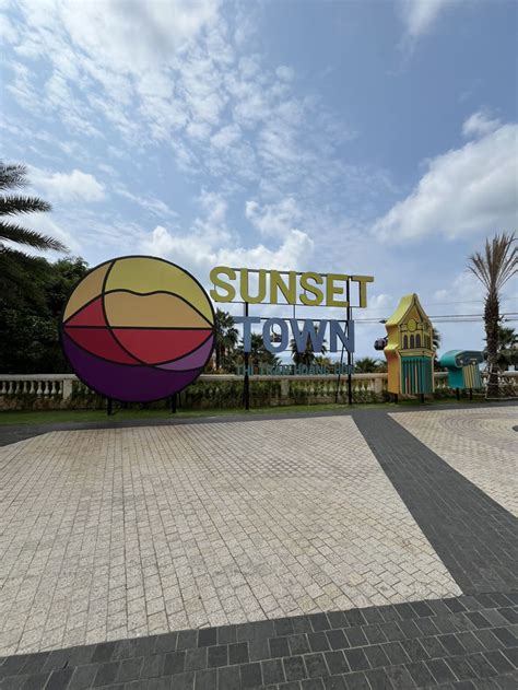 🇻🇳 Phu Quoc Island Sunset Town | European-style cottage photo guide ...