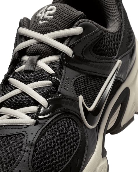 Nike V5 RNR "Jackie Robinson Day" 'Black and Medium Ash' (IQ3723-001) Release Date. Nike SNKRS