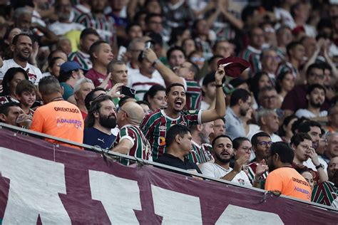 Fotos: Confira a festa da torcida do Fluminense em Belém - Fluminense ...