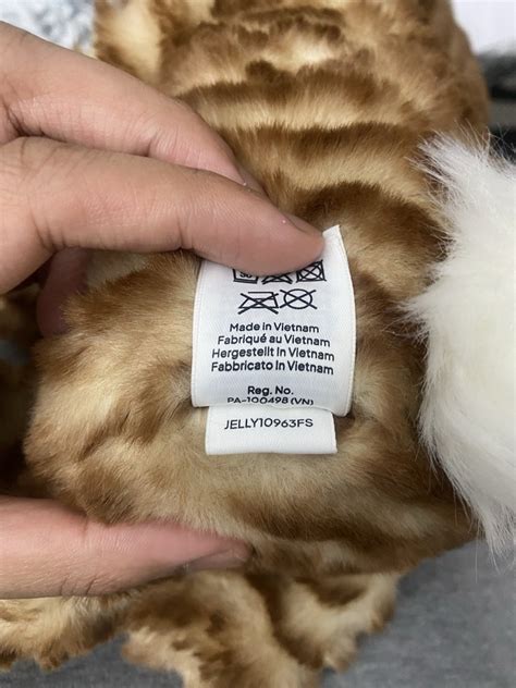 Jellycat Bashful Luxe Bunny Juniper Medium -BNWT- AUTHENTIC UK VERY ...