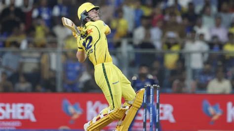 Twitter reacts to CSK's batting against MI, fans furious on the batting ...