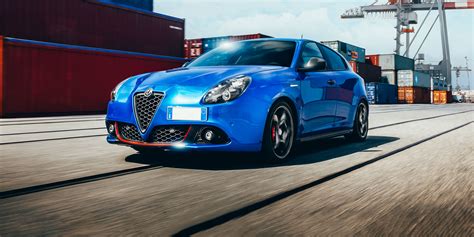 Alfa Romeo Giulietta Review 2026 | Drive, Specs & Pricing | Carwow