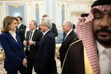 Bill Maher Slams Trump’s Troubling Deal Making ‘Pattern’