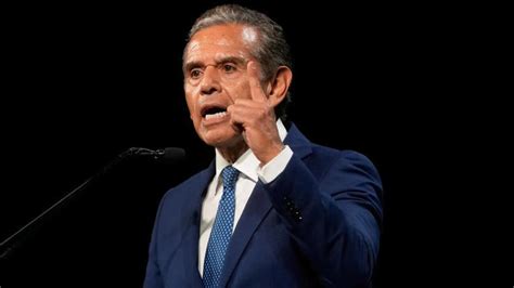 California governor's race faces Democratic challenges ahead of election