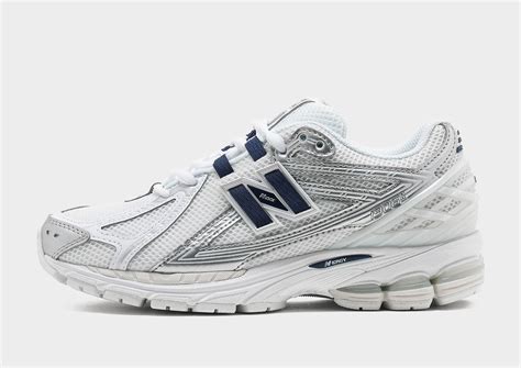 New Balance 1906 Women's – JD Sports Philippines