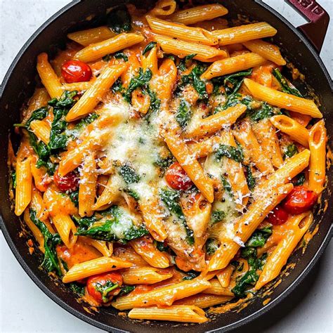 Easy One Pan Creamy Tomato Pasta for Delicious Weeknight Dinners