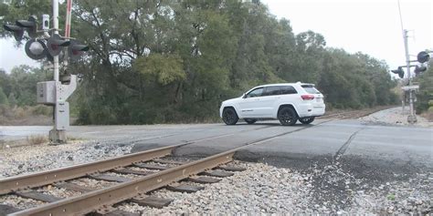 Deadly train and car collision in Citra
