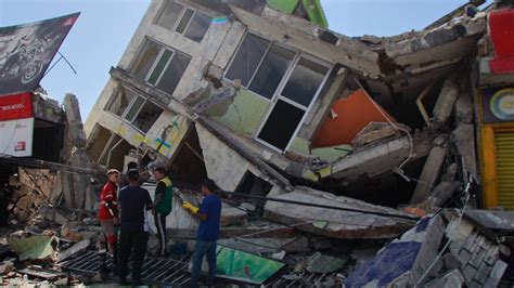 Colombia earthquake: At least 164 dead after M7.4 quake. What caused it?