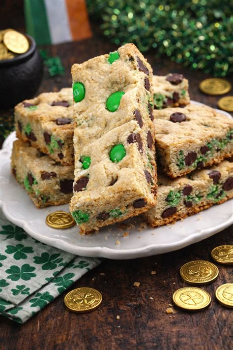 St. Patrick's Day Chocolate Chip Cookie Bars - My Incredible Recipes
