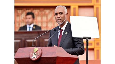 Maldives President Muizzu arrives in Pakistan on three-day visit to ...