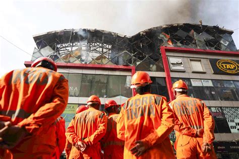 Major fire at mall in Mumbai's Bandra; nobody injured, firefighting ...