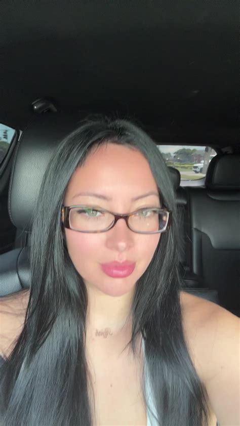 Yawoesenpai (@woesenpai69) - Urlebird