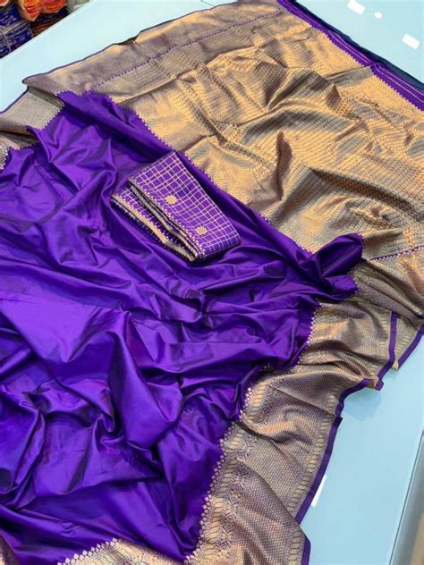 Soft silk saree with Pure Jari Border and Rich pallu