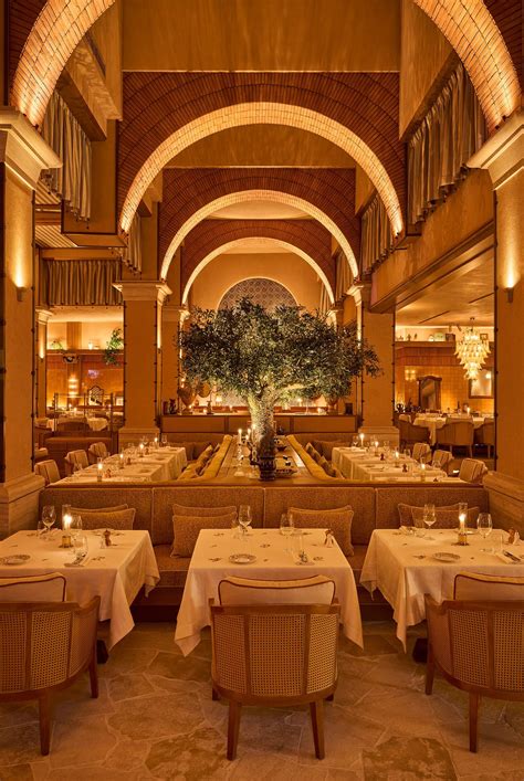 Inside Gigi Rigolatto, the first new opening at Dubai's J1 Beach ...