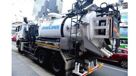 Machine used to clean drains; Kochi not drowning even in heavy rains ...