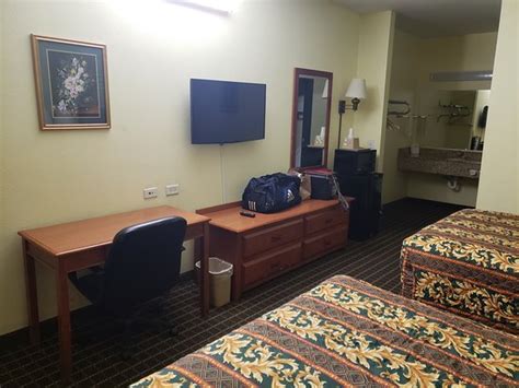 MUSTANG INN AND SUITES (Fort Worth) - Hotel Reviews & Photos - Tripadvisor