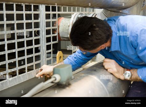 Repairing Old Machine Tools 的图像结果