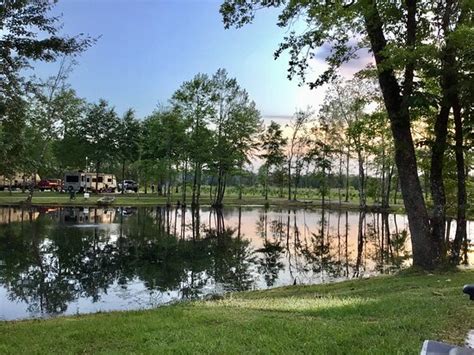 AUTUMN LAKE RV PARK (Calvert) - Campground Reviews & Photos - Tripadvisor