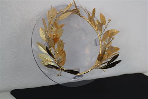 Golden Laurel Wreath Crown With Fruit Berries Ancient Greek Style Bay ...