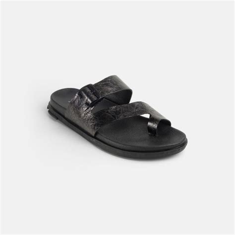 Buy Slippers & Chappal for Men Online at Best Prices