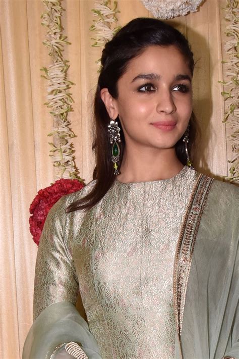 Daily style directory: 18/10/17 | Vogue India