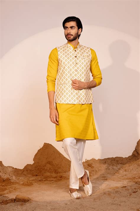 Kurta Pajama Set - Buy Designer Kurta Pajama Set for Men Online | Cityvibes