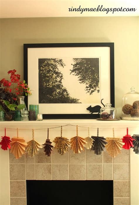 Rindy Mae: Paper Leaf Garland