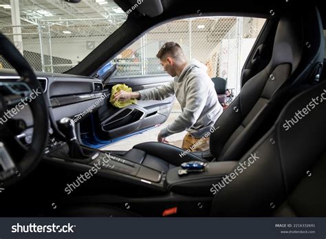 80,567 Male Auto Workers Images, Stock Photos & Vectors | Shutterstock