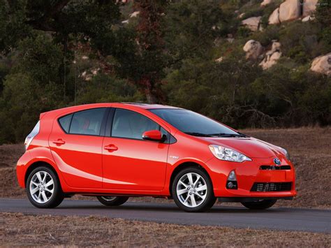 Electric Vehicle News: Prius c Launch Kicks Off with Strong Sales