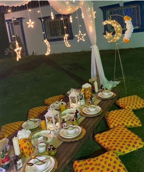 Table Setting Layout