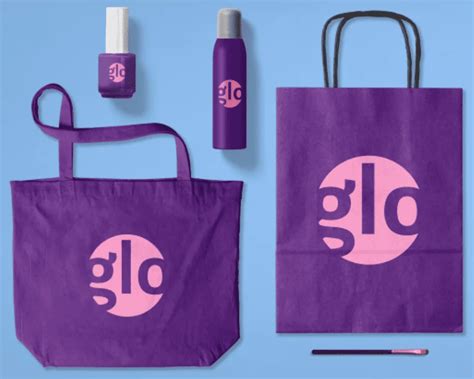 Looka Expert Review 2025 and User Reviews