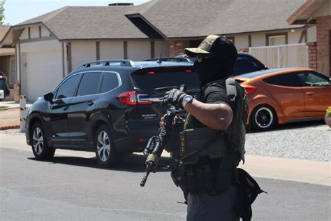 Phoenix ICE raids hit Valley neighborhoods, businesses on Tuesday ...