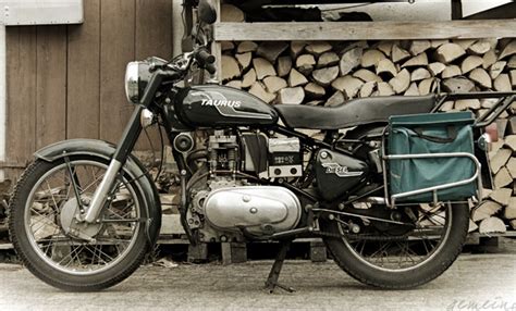History On Wheels: Check Out Some Interesting Facts About Royal Enfield ...