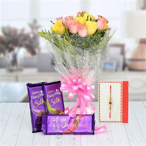 Online 12 mix roses,4 Cadbury dairy milk chocolates Delivery | GoGift