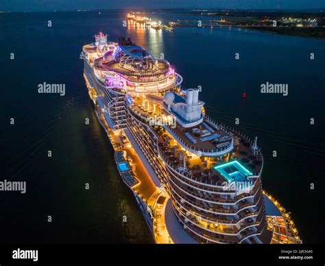 Norwegian prima cruise ship, She is the first of six Project Leonardo ...
