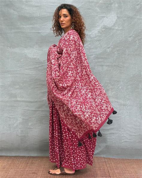 Buy Moonlight Blockprinted Cotton Saree | Saree draping | Saree