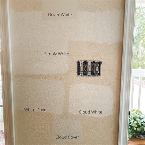 Benjamin Moore Linen White Vs Simply White at Winnifred Pitts blog