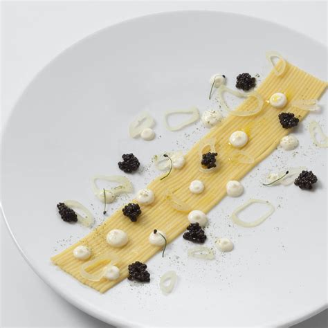 Spaghetti with Burrata, Shallots and Caviar - Caviar Giaveri